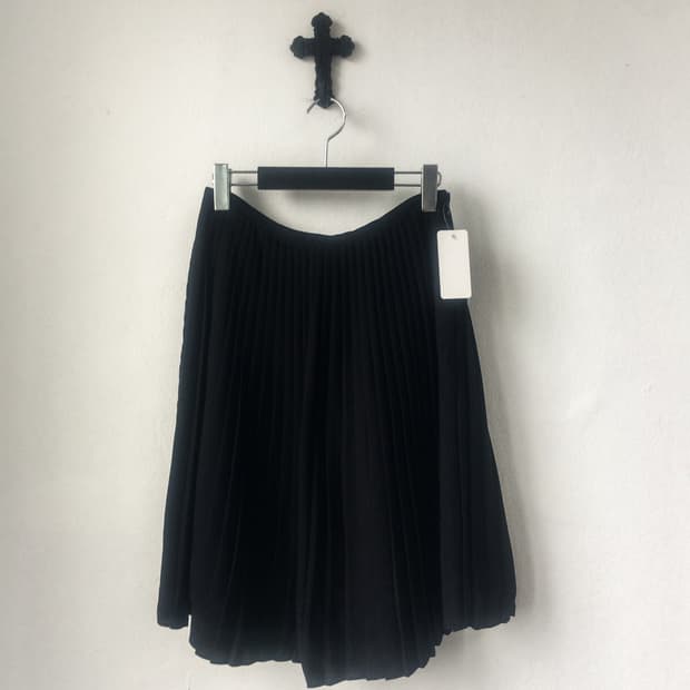 Pleats midi skirt