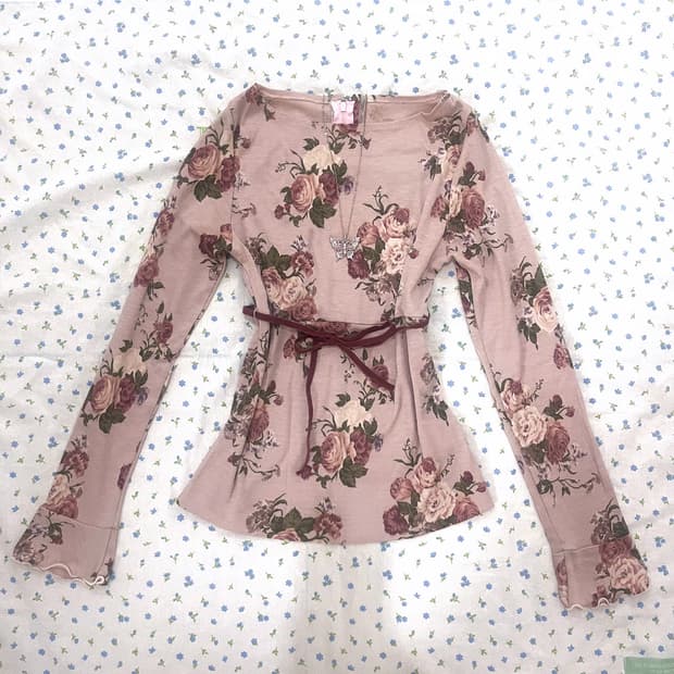 일브 레스트로즈로사체리깔 플라워플로럴 로걀탑슬리브페어리빈티지핑크세스핀터