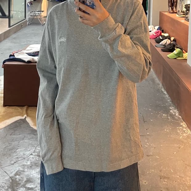 스투시 그레이 롱 슬리브 H257