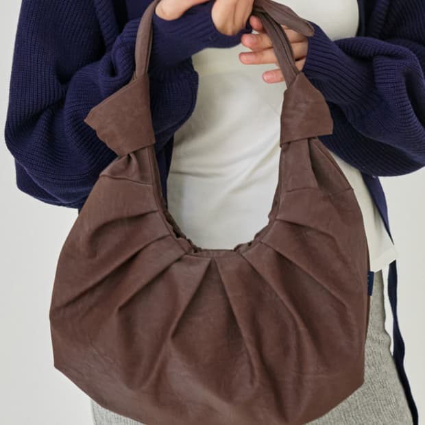 아코크 Stone Croissant Medium Bag