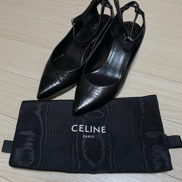 셀린느 키튼힐 슬링백