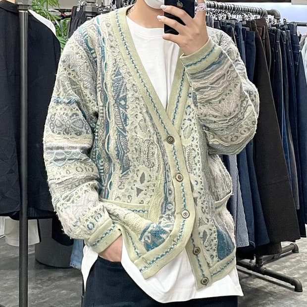 쿠지 올리브 배색 케이블 가디건