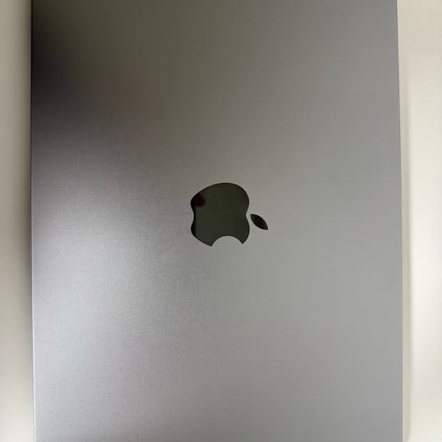 맥북 에어 m3 스그 13인치 512기가 애케플O