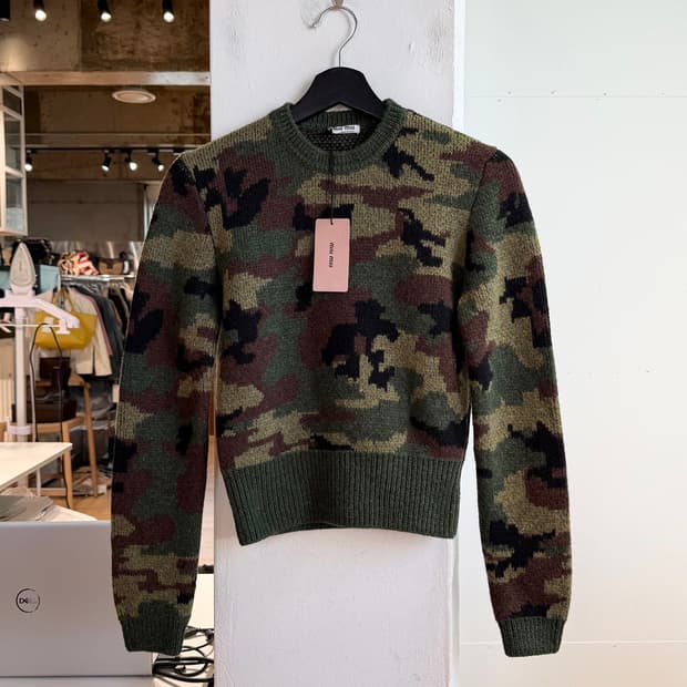 미우미우 19fw 런웨이 피스 카모플라쥬 니트 