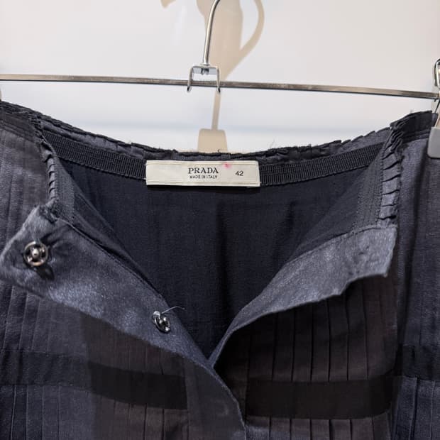 PRADA 빈티지 미디 플리츠 스커트 