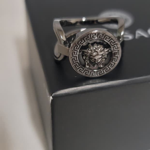 베르사체 반지,팔찌.목걸이(에르메스디올샤넬펜디루이비통구찌셀린느생로랑티파니