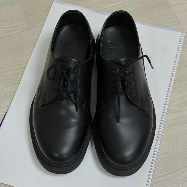 닥터마틴 더비슈즈 모노 블랙 3홀 uk4 (240) 