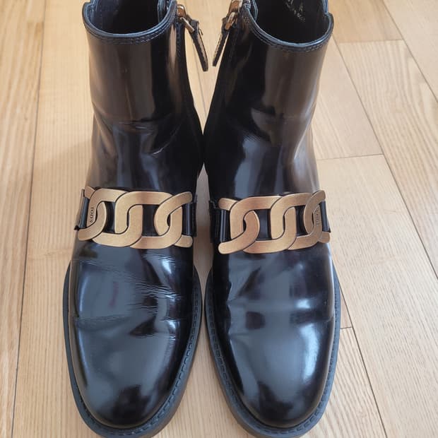 토즈 레더 앵클부츠 37