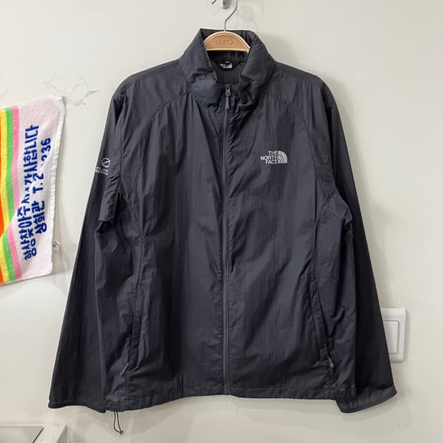 200 노스페이스 바람막이 자켓 그레이