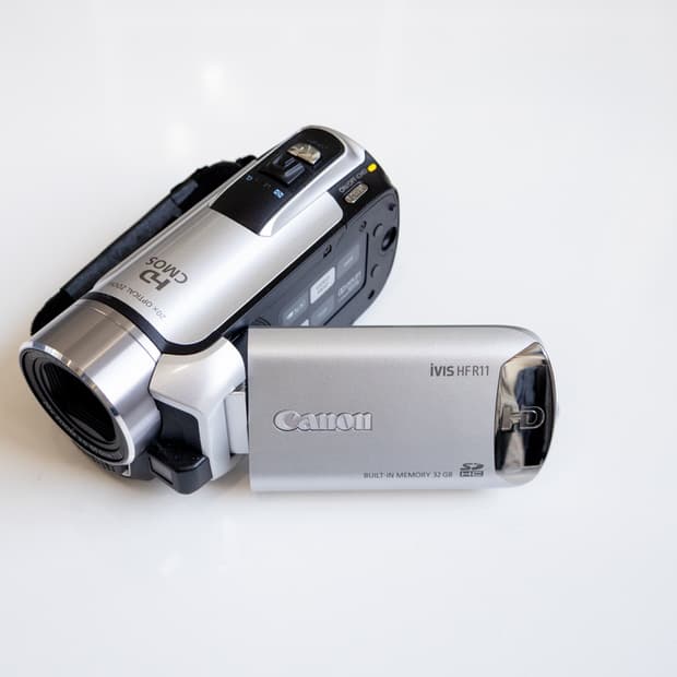 Canon Ivis HF R11 / ๋นํฐ์ง ๋์งํธ ์บ ์ฝ๋