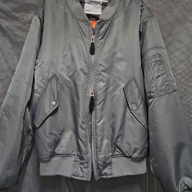 언아웃핏(ANOUTFIT)  MA-1  항공 점퍼  그레이
