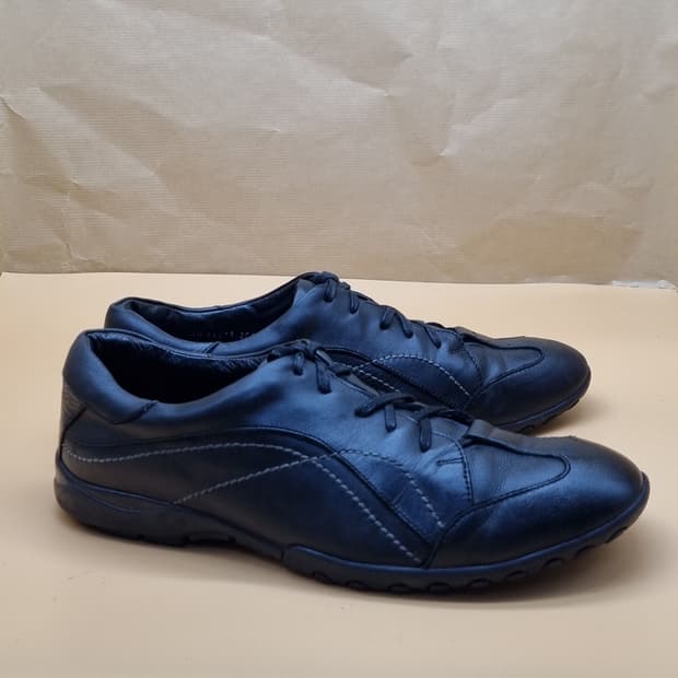 무크 남성가죽스니커즈 실사이즈270.