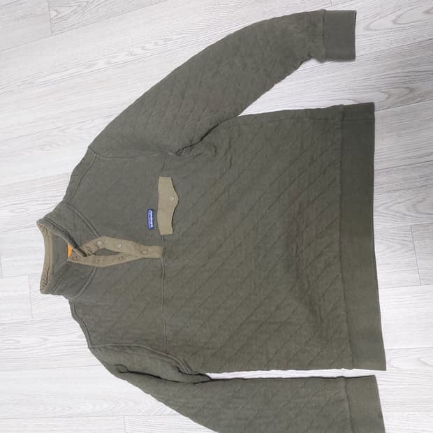 파타고니아 신칠라 퀼팅 맨투맨 L