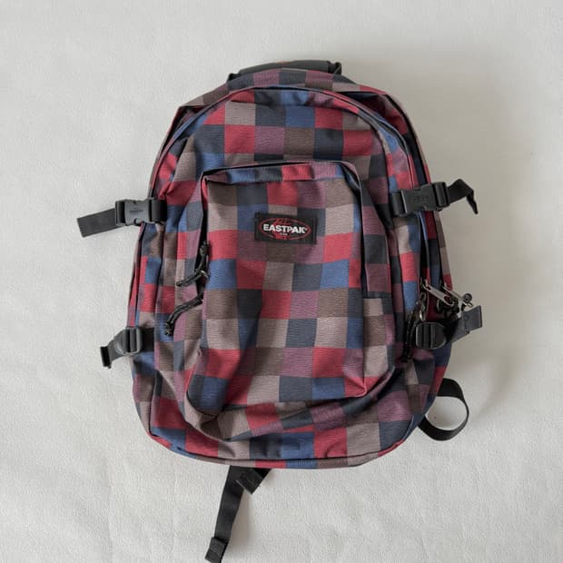 이스트팩(EASTPAK) 백팩