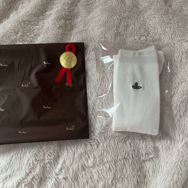 정품 비비안웨스트우드  ORB 하이니삭스 양말