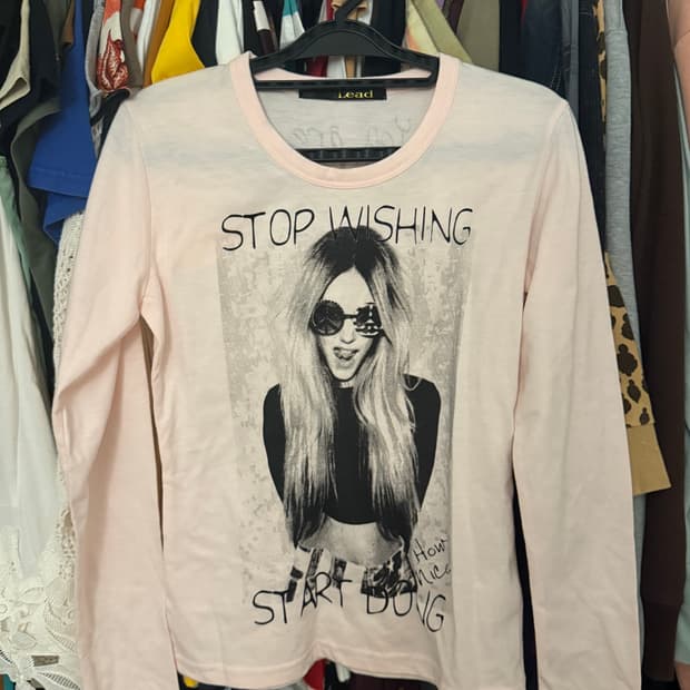 텀블러걸 긴팔 티셔츠