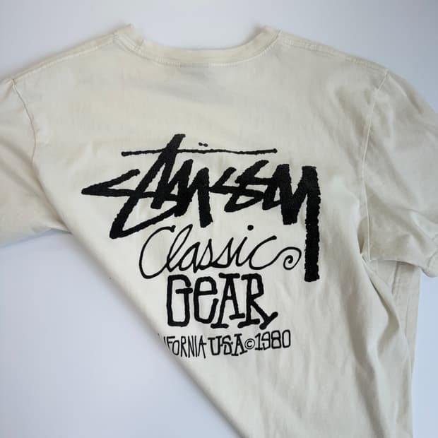 Stussy  스투시 피그먼트 다이드 클래식 기어 화이트 반팔티셔츠  P