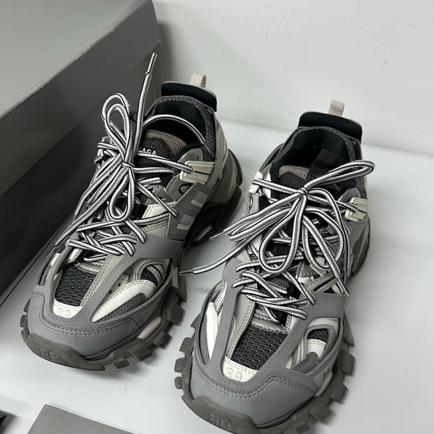 [EU39] 발렌시아가 트랙슈즈 그레이