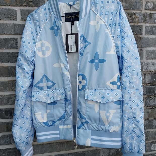 새제품 루이비통 바람막이 블루종 쟈켓 여성s