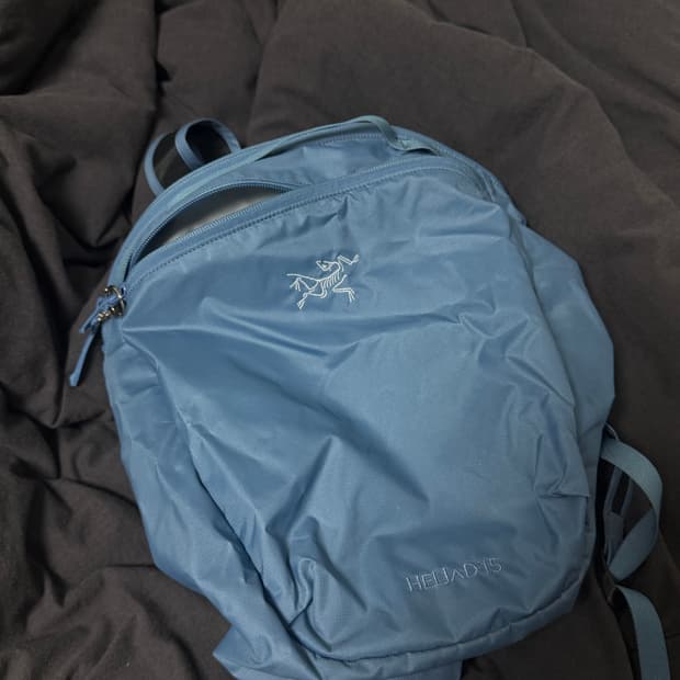 아크테릭스 헬리아드 15 백팩 스톤 워시