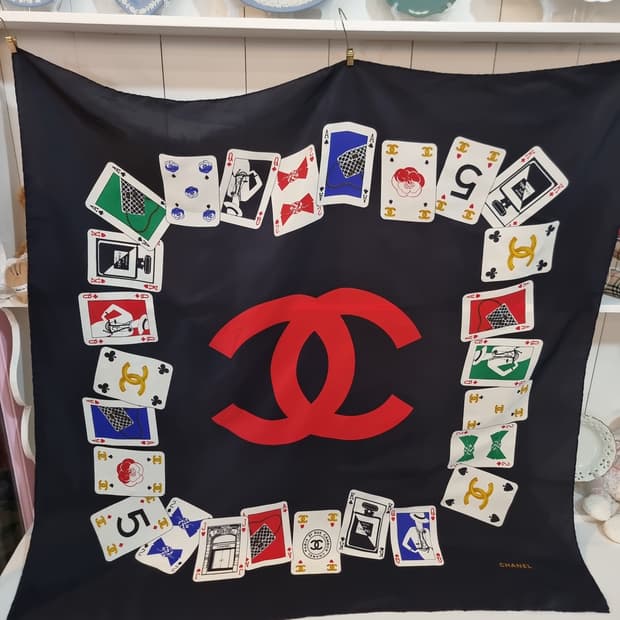 Chanel 샤넬빈티지 카드 프린트 실크 스카프