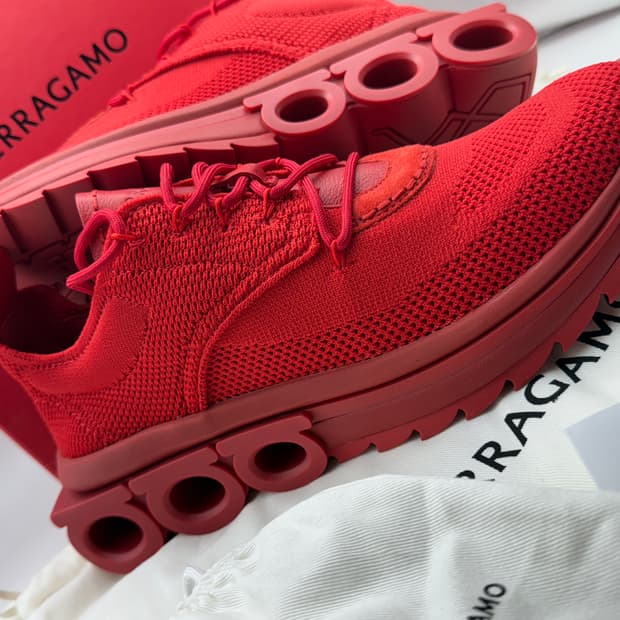 정품)페라가모260.265