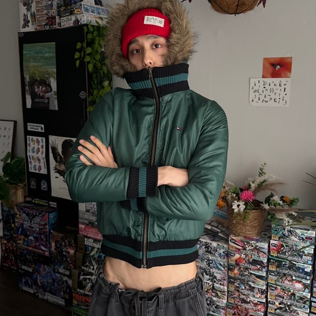 Tommy Hilfiger 리버서블 퍼 크롭 푸퍼