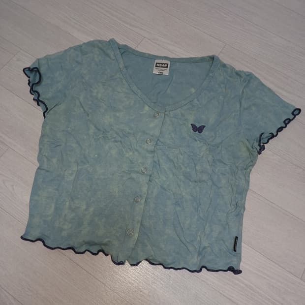 네스티팬시클럽 타이다이 크롭 반팔 가디건