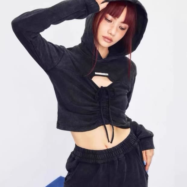 빈티지 피그먼트 컷아웃 셔링 크롭 후드