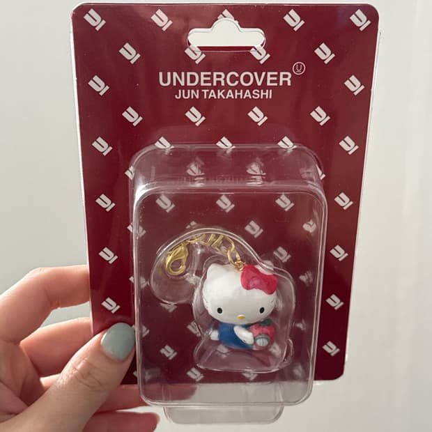 🐈‍⬛새상품 언더커버 헬로키티 키링 산리오 