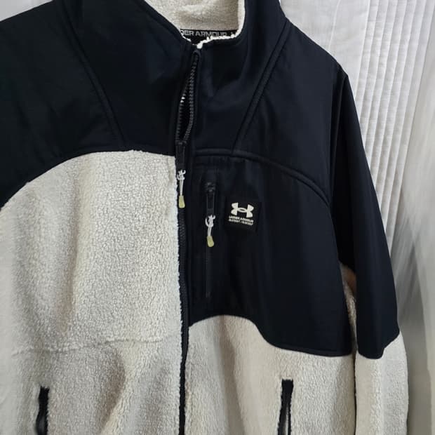 언더아머 오버핏자켓 