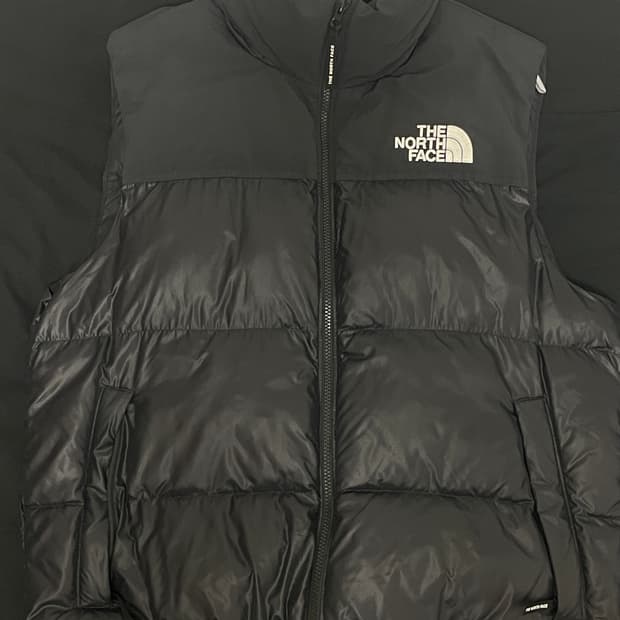 노스페이스 눕시 온 볼 베스트 리얼 블랙 조끼패딩