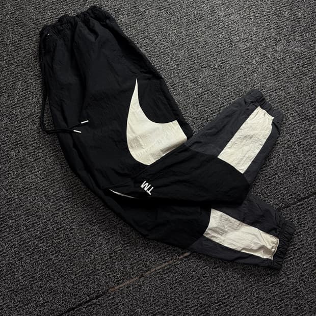 나이키 신형 빅스우시 나일론 트랙팬츠 블랙 1536
