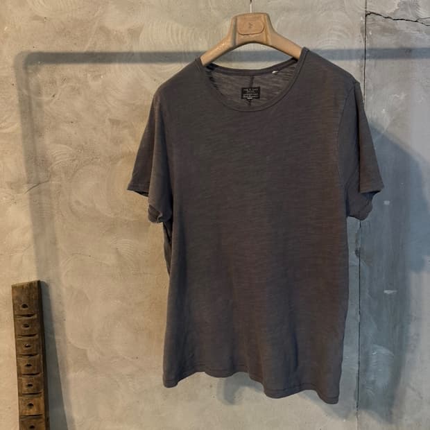 랙앤본 티셔츠 슬림100
