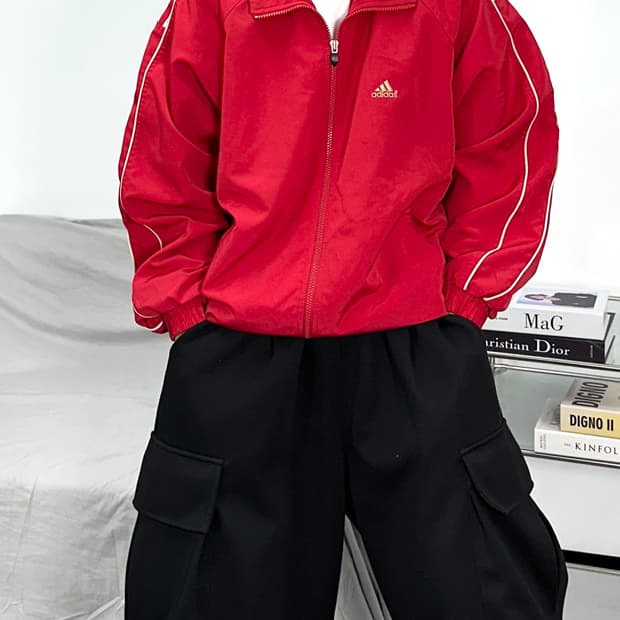 아디다스 90s 올드스쿨 레드 바람막이 100