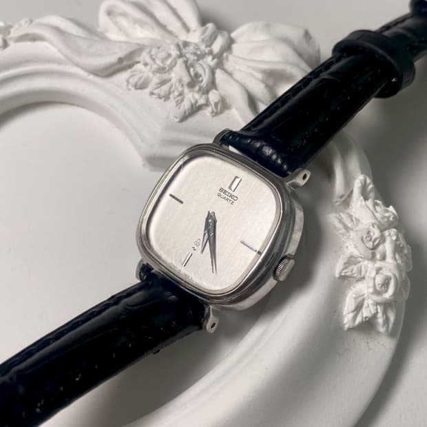 세이코 seiko 실버 스퀘어 쿼츠