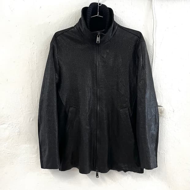 트랜짓 파이톤 가공 램스킨 레더 하이넥자켓