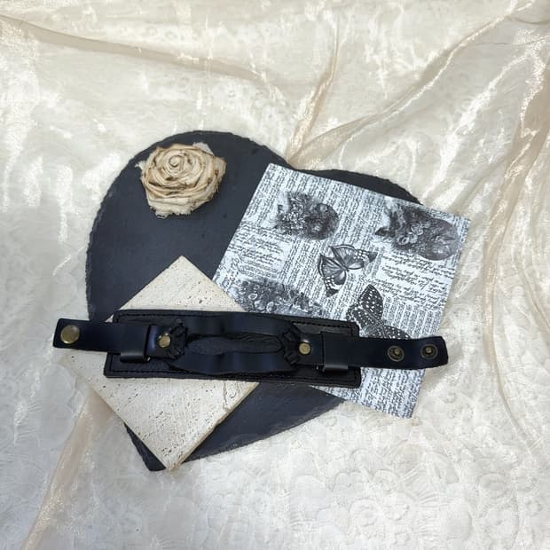 빈티지 블랙 쇠가죽 팔찌