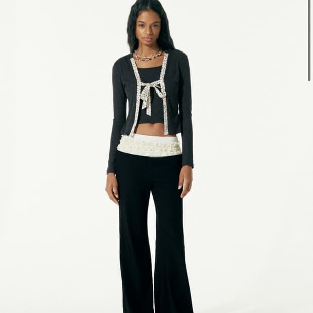 오운서 Lace Flower Icing Casual Pants