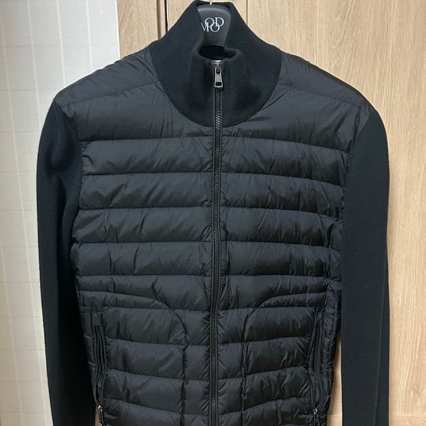 몽클레어 니트패딩