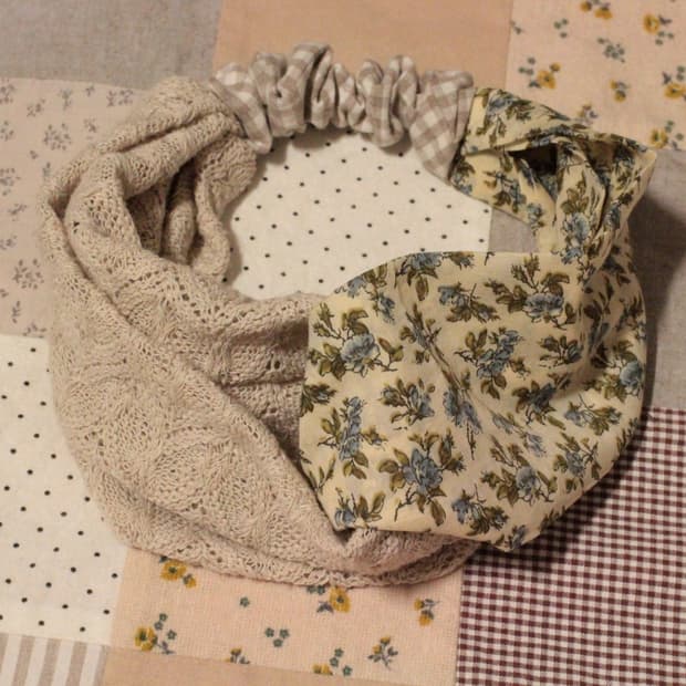 핸드메이드 베이지니트 크로스 헤어밴드