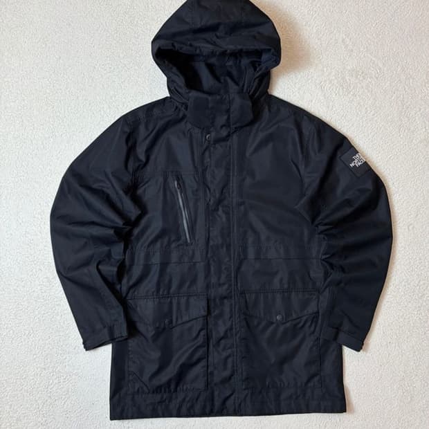 노스페이스 블랙 바람막이 19SS 품절급 L 100