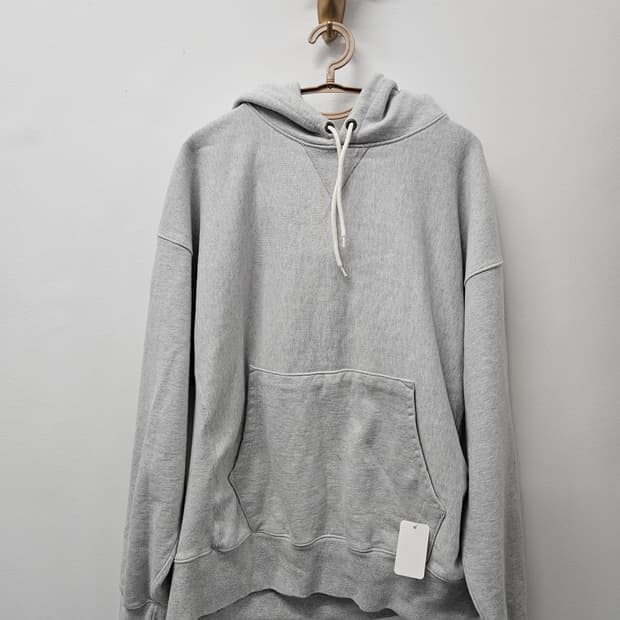 아웃스탠딩 스웻후드 그레이