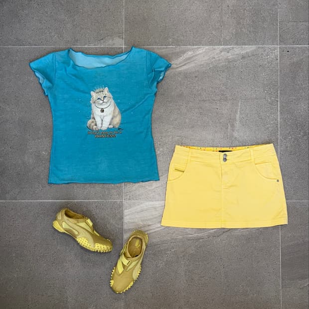 Mint cat graphic cubic half t
