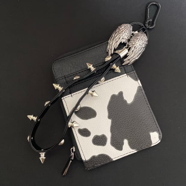 윙 스파이크 스트랩 카드지갑 키체인