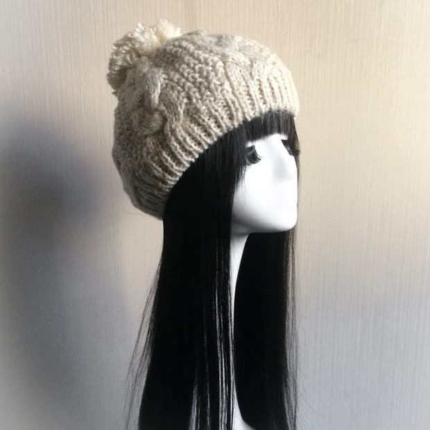 Pom knit beret