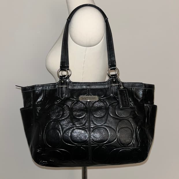  Coach Anamel Shoulder bag