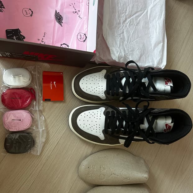 나이키 스캇 조던1 하이 OG 모카 280