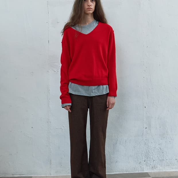 낫띵에브리띵 인사이드 아웃 브이넥 스웨터 레드