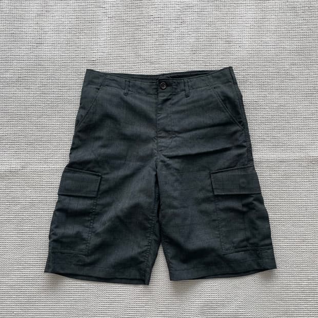 꼼데가르송 옴므 울 카고 쇼츠